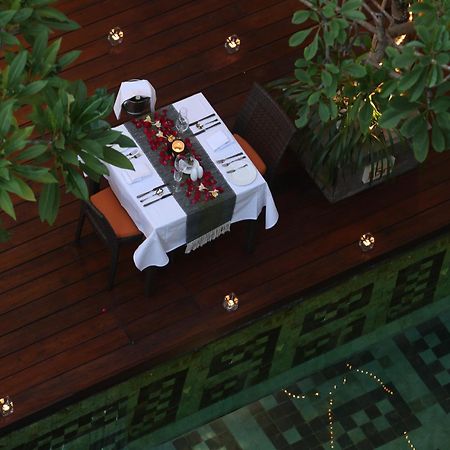 D'Primahotel Seminyak Exterior photo
